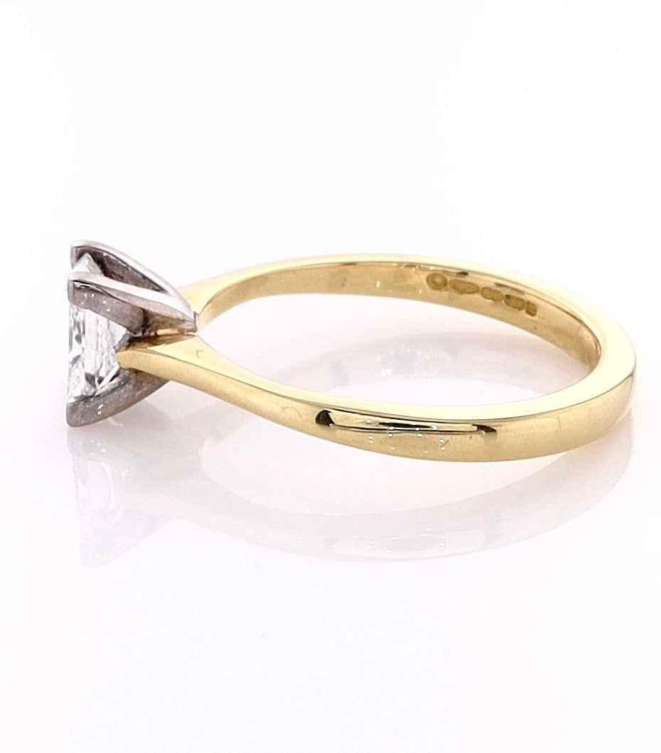 18k Yellow Gold 0.80ct Radiant Cut Diamond Solitaire Engagement Ring