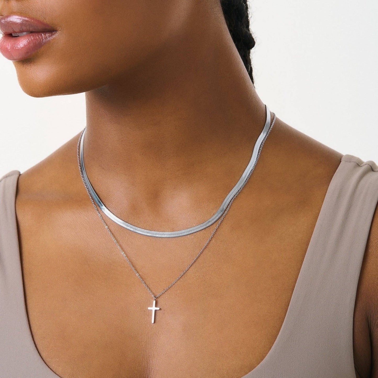 D. Louise - Essentials Snake Chain Necklace: Gold