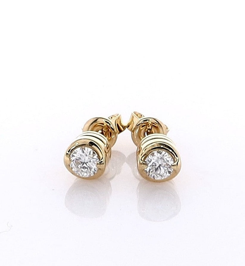18k Yellow Gold Diamond Stud Earrings