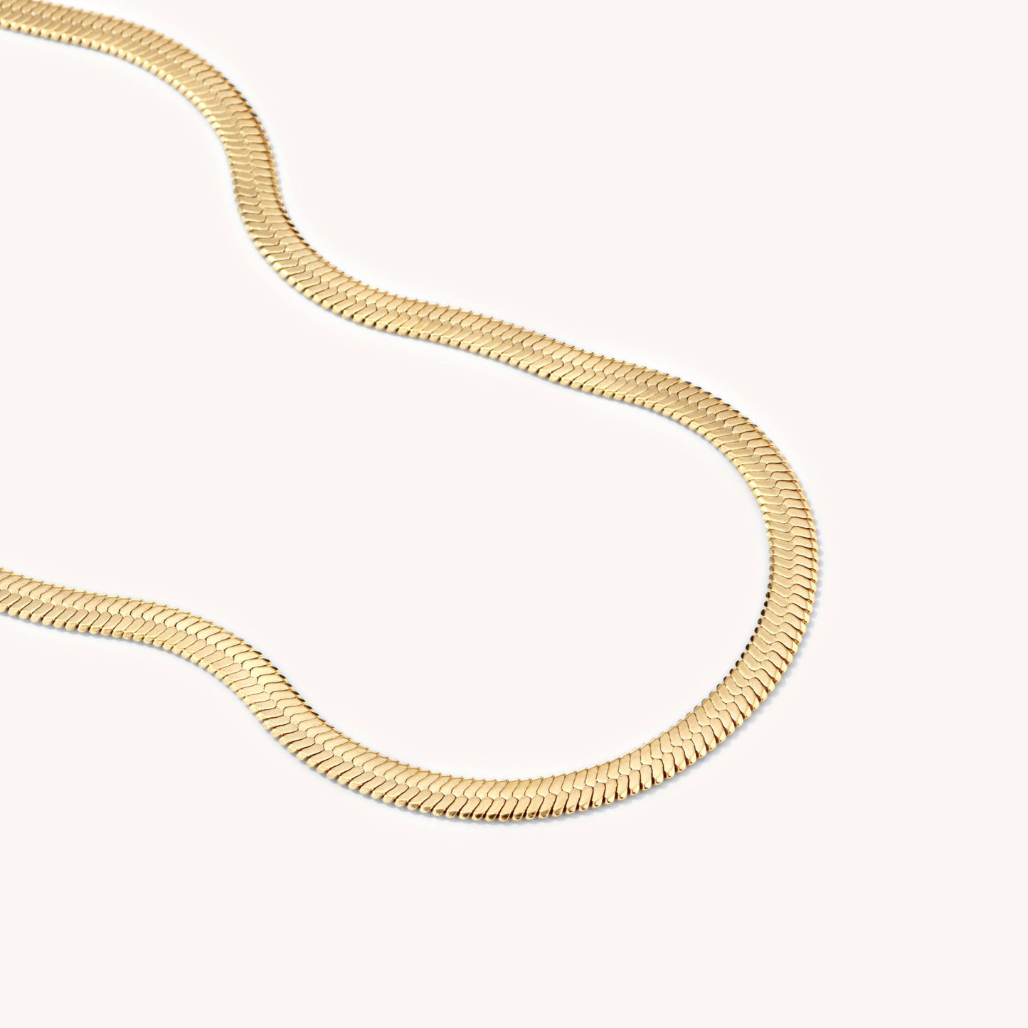 D. Louise - Essentials Snake Chain Necklace: Gold