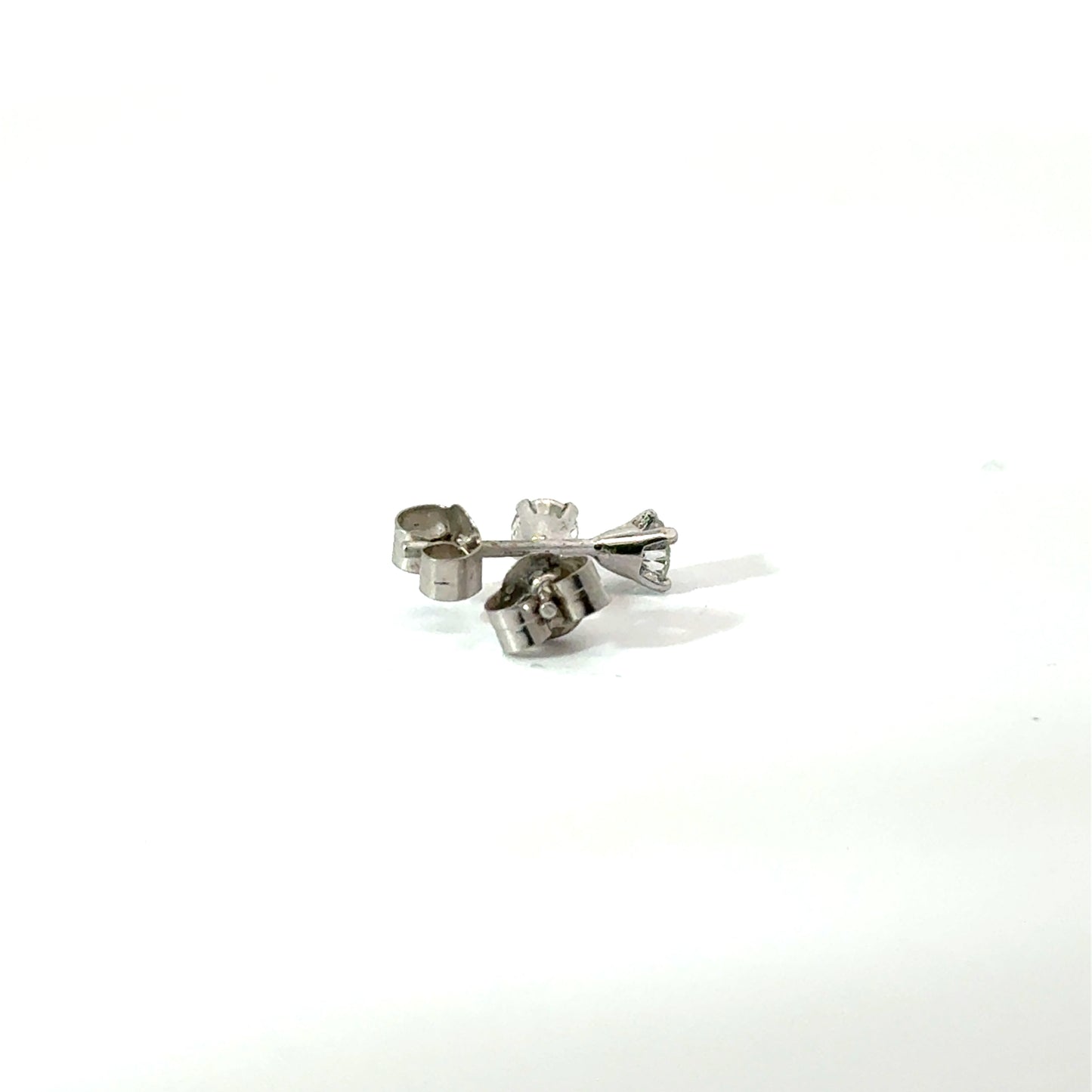 9k White Gold 0.16cttw Round Brilliant Cut Diamond Stud Earrings