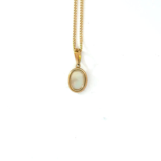 9k Yellow Gold Oval White Opal Pendant
