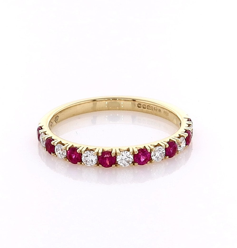 18k Yellow Gold Ruby & Diamond Ring