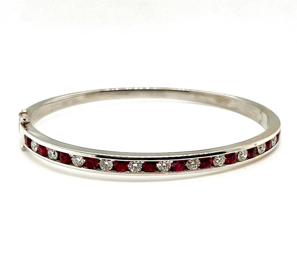 18k White Gold Ruby & Diamond Bangle