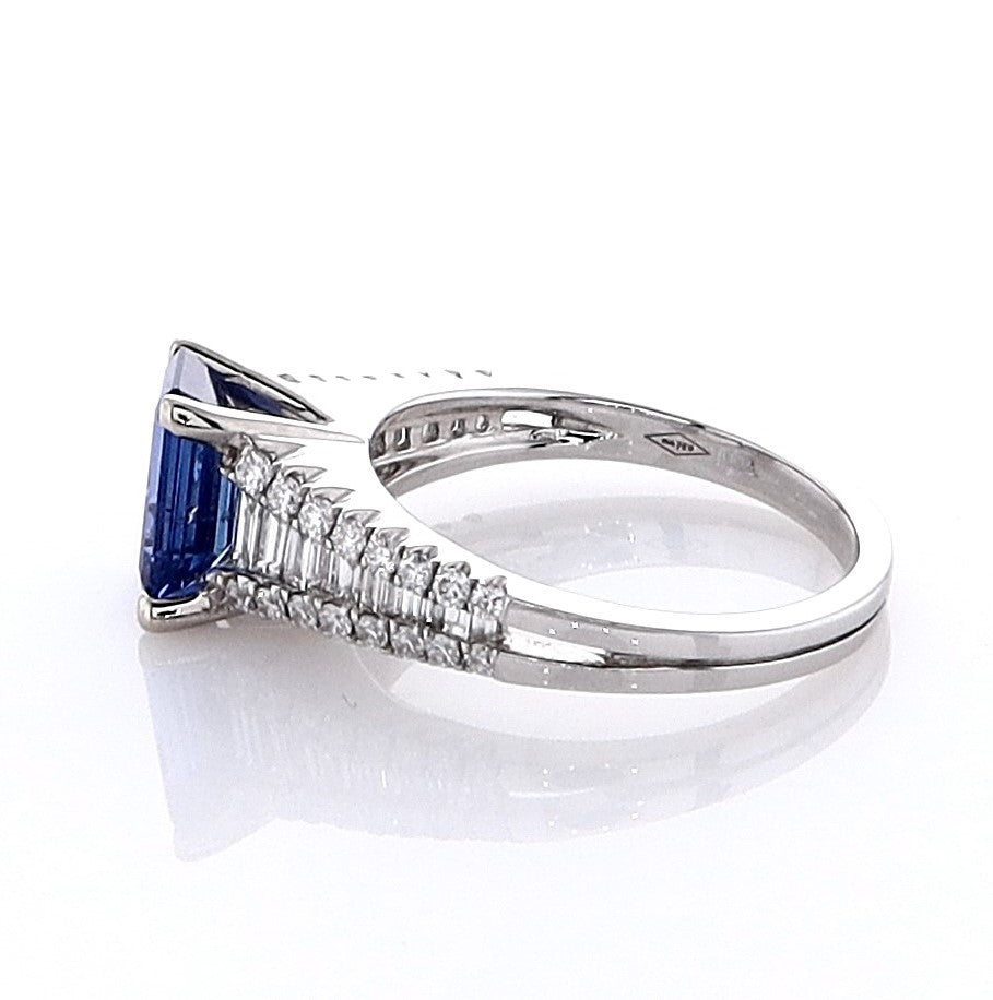18k White Gold Sapphire & Multi Diamond Set Ring