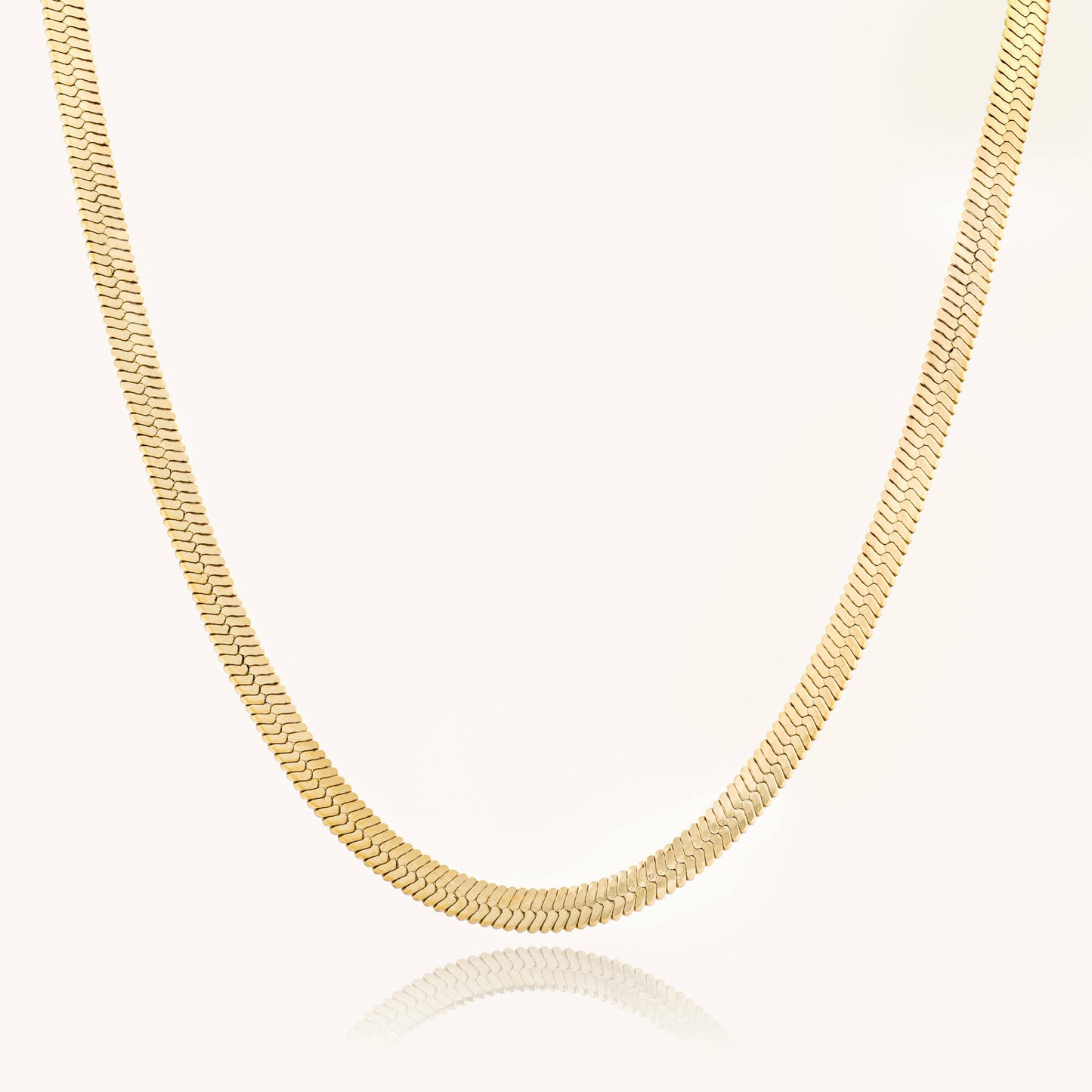 D. Louise - Essentials Snake Chain Necklace: Gold
