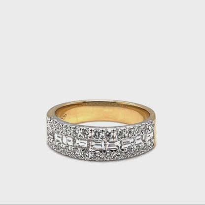 18k Yellow & White Gold Round Brilliant & Baguette Cut Diamond Dress Ring