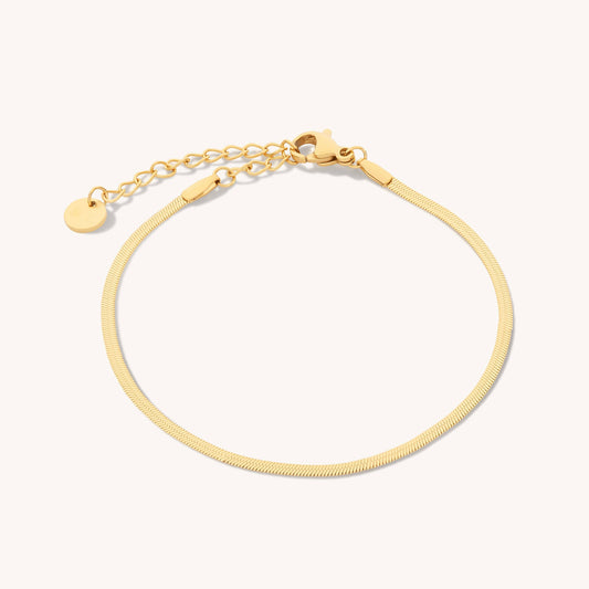 D. Louise - Fine Essentials Bracelet: Gold