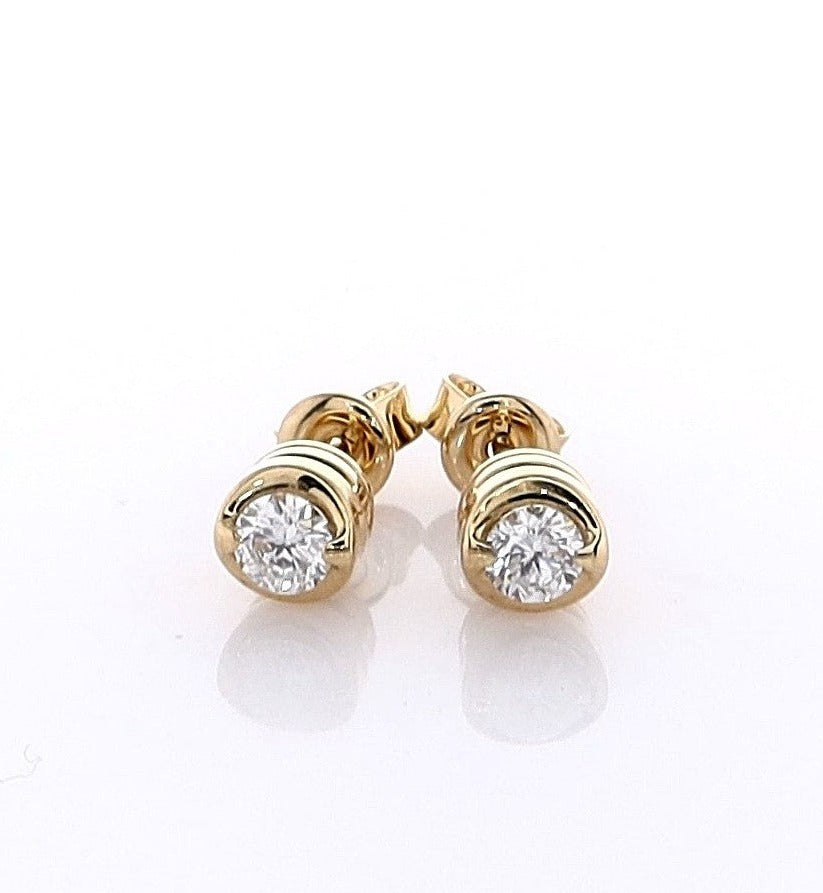 18k Yellow Gold Diamond Stud Earrings