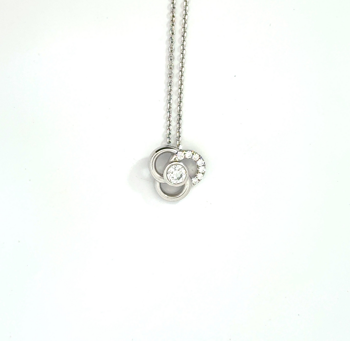 18k White Gold 0.29cttw Round Brilliant Cut Diamond Pendant