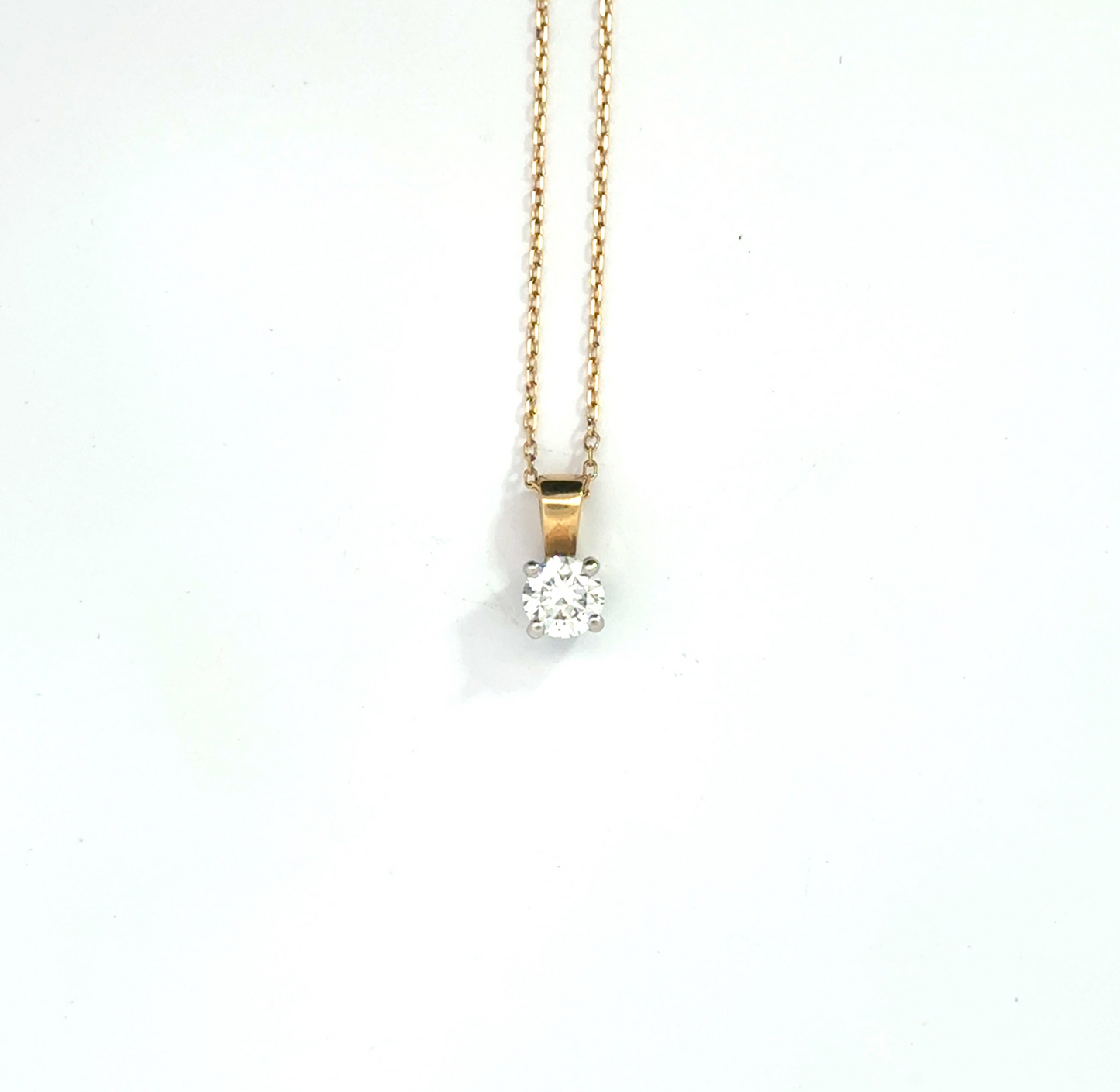 18k Yellow Gold & Platinum 0.40ct Round Brilliant Cut Diamond Pendant