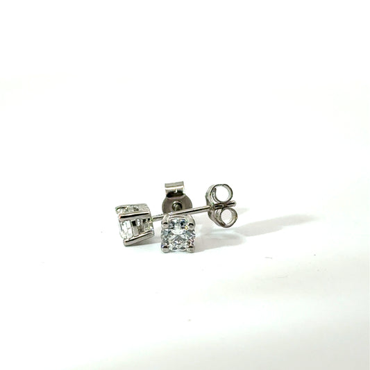 Platinum 0.60cttw Round Brilliant Cut Diamond Stud Earrings