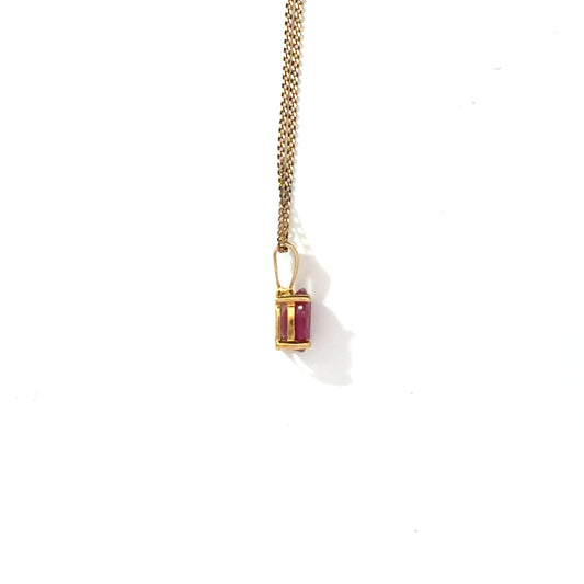 9k Yellow Gold Oval Cut Red Ruby Pendant
