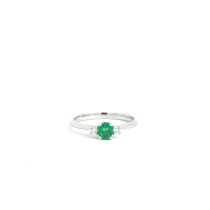 18k White Gold Oval Cut Green Emerald Trilogy Ring