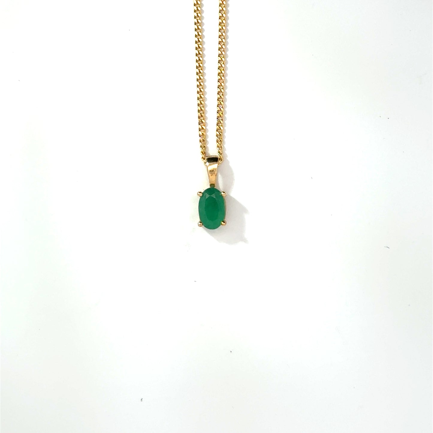 9k Yellow Gold Oval Cut Green Emerald Pendant