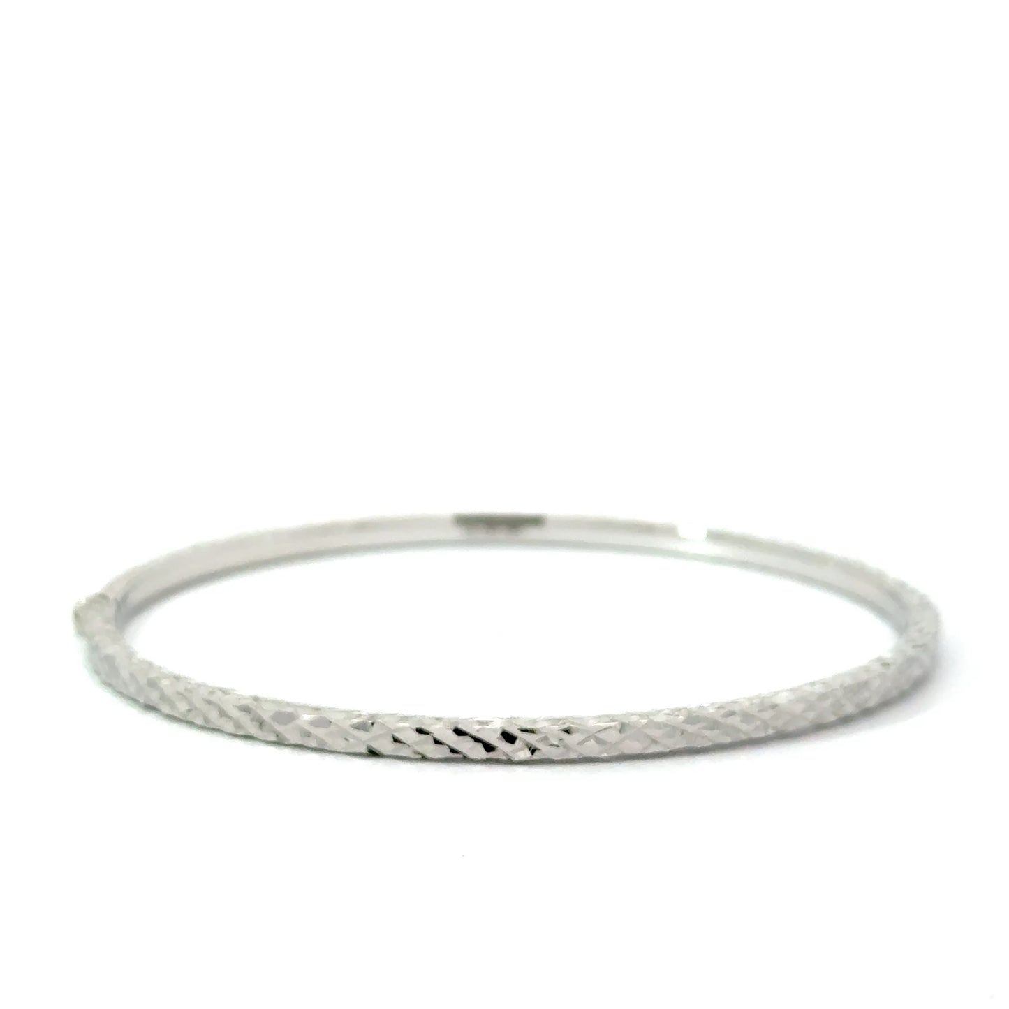 9k White Gold Diamond Cut Bangle