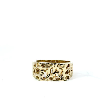 9k Yellow Gold Pattern Cut Signet Ring