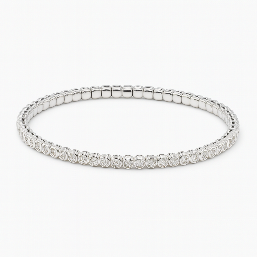18k White gold bracelet with diamonds on a white background