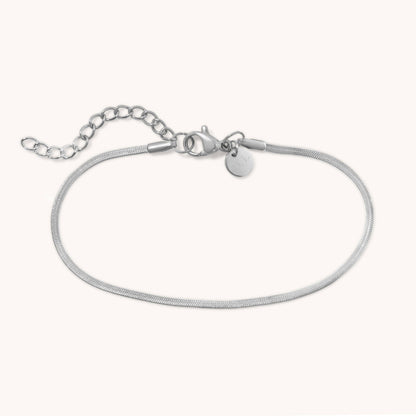 D. Louise - Fine Essentials Bracelet: Gold