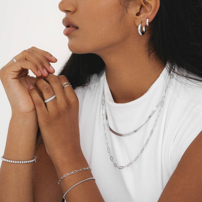 D. Louise - Essentials Snake Chain Necklace: Gold