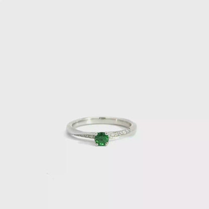 Platinum Round Cut Green Tsavorite Solitaire Ring