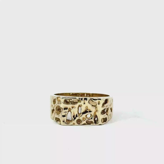 9k Yellow Gold Pattern Cut Signet Ring